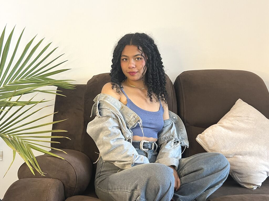 AfroditaAlissa nude cam model profile photo