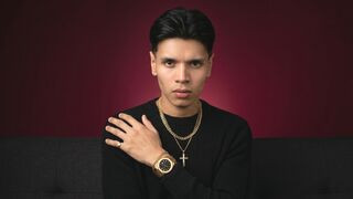 AlejoMontenegro 22 male nude related cam model profile