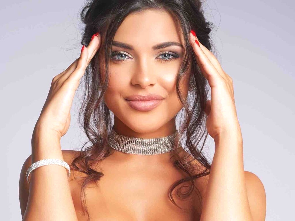 Alexa naked cam model gallery photo
