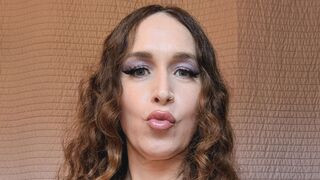 AlissaWhite 42 transgender sexy cam model profile