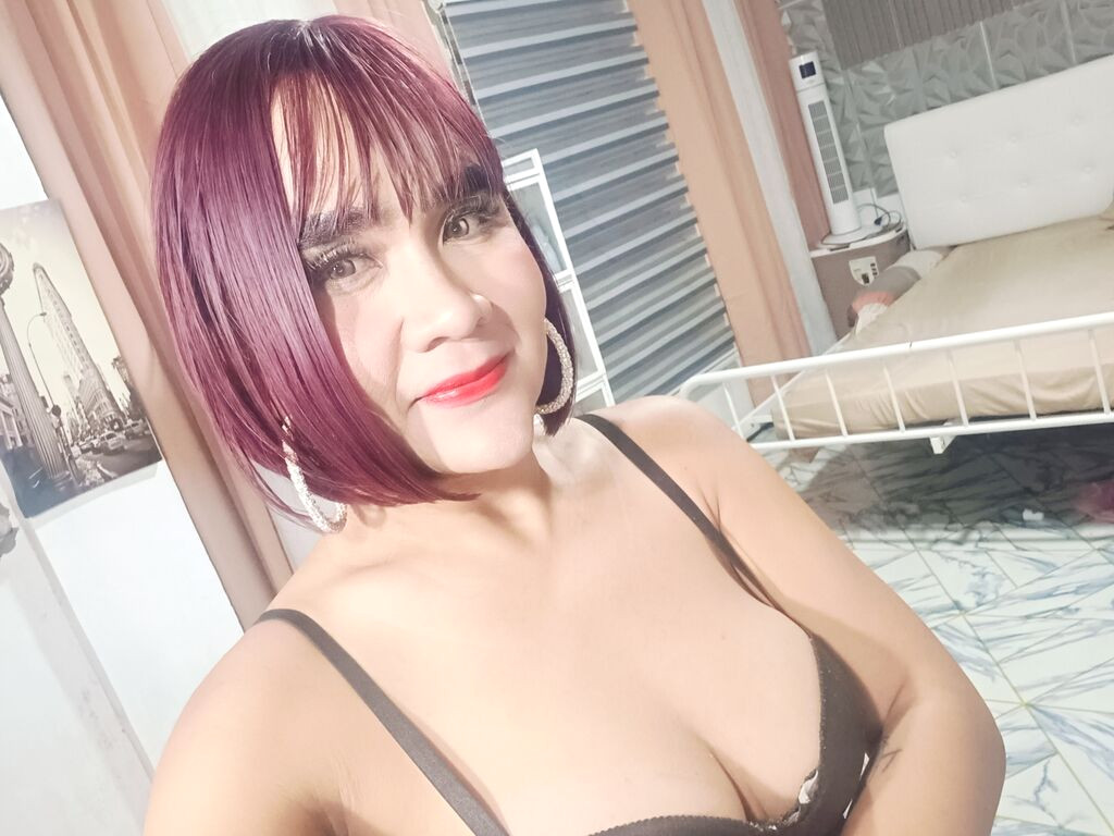 AllisonFrey nude cam model profile photo