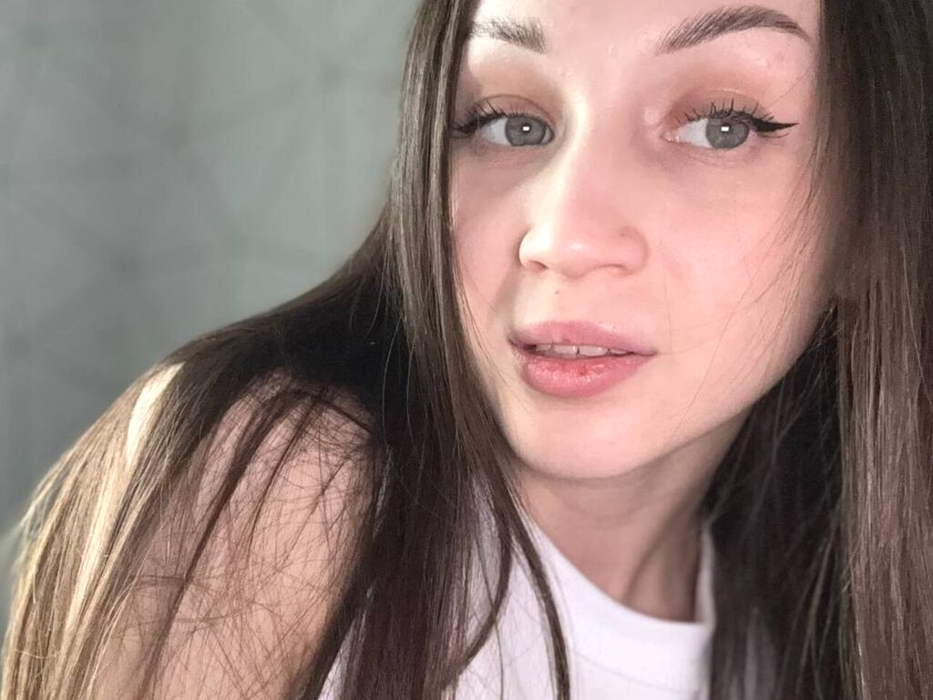 AlthenaBute naked cam model gallery photo