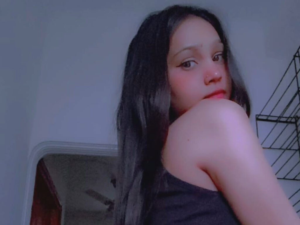 AmairaSingh naked cam model gallery photo
