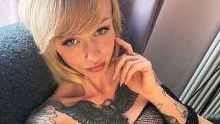 AmaliaRock 28 female fetish hot cam model profile