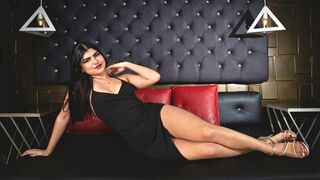 AmandCampos 18 female fetish sexy cam model profile