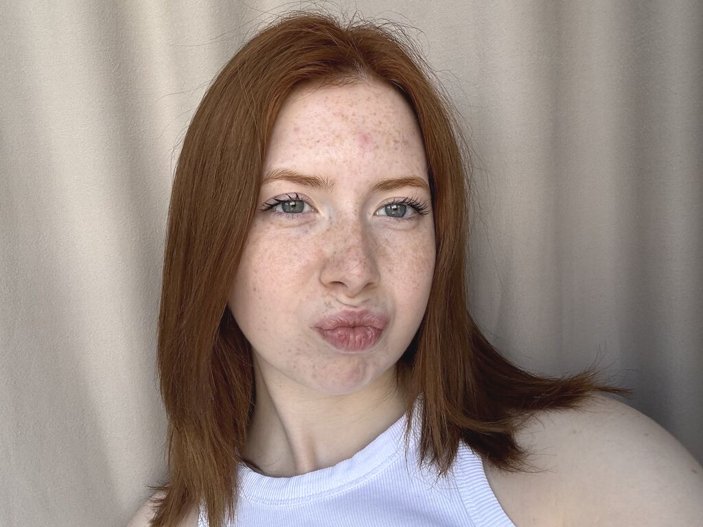 AmarilBloom nude cam model profile photo