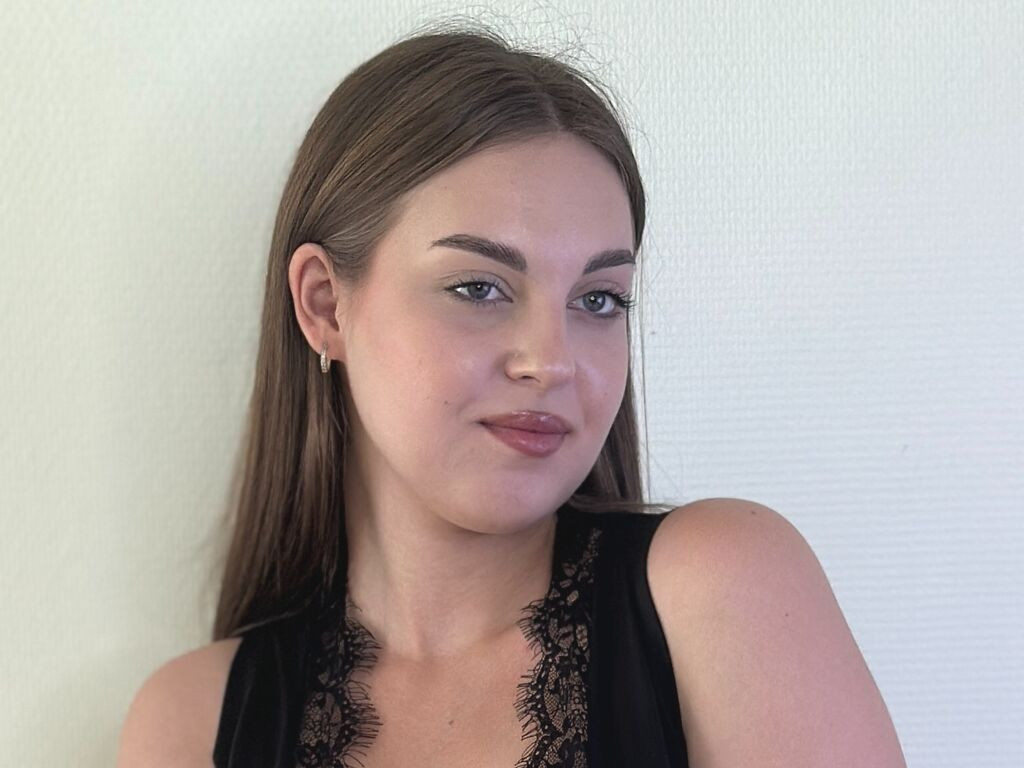 AmelicaGallivan nude cam model profile photo