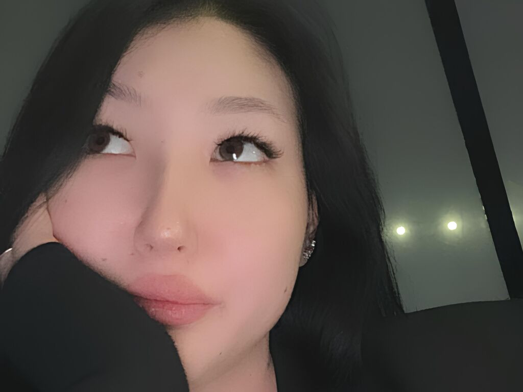 AmeliyaKim nude cam model profile photo