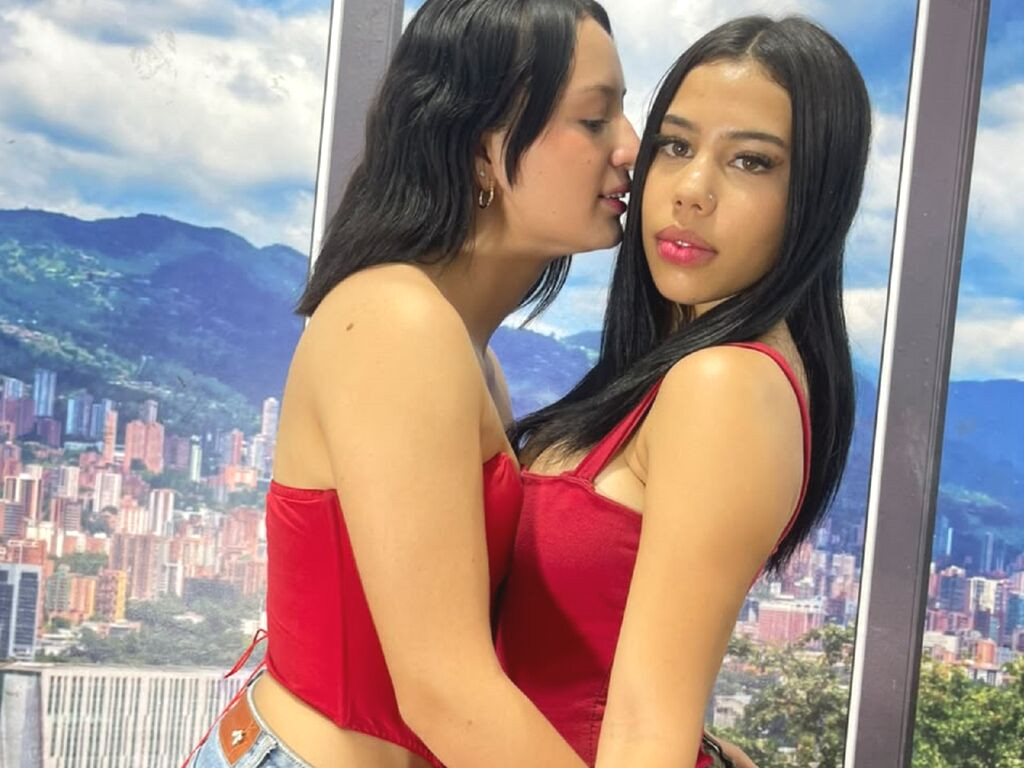 AmerieAndZoey naked cam model gallery photo