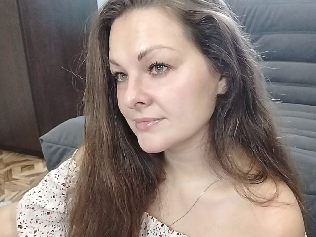 AmilaFran Naked