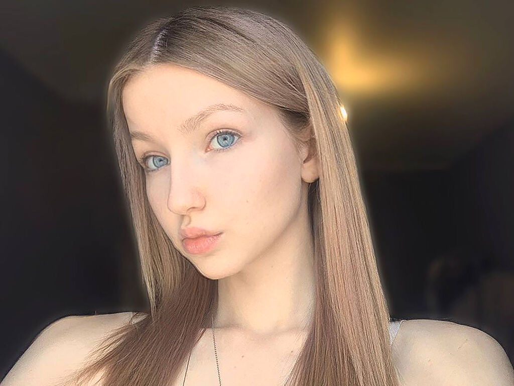 AmityGillingham Nude