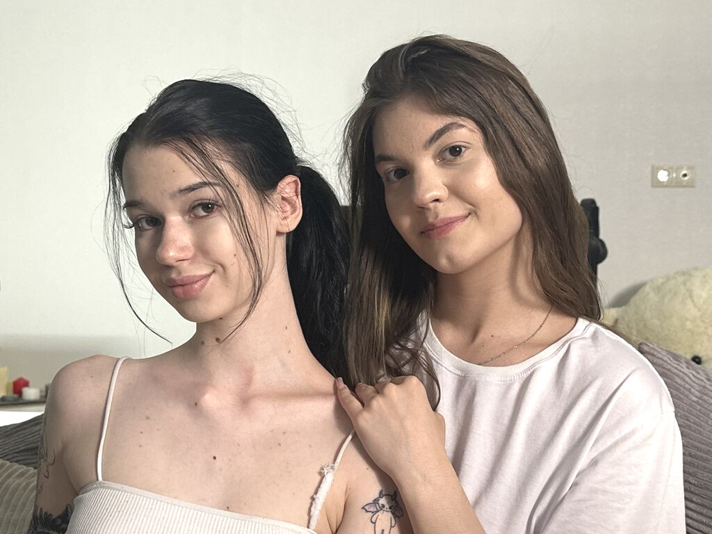AmmyandMira Nude