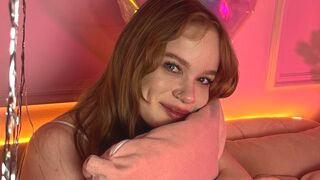 AmyNox 21 female nude cam model profile