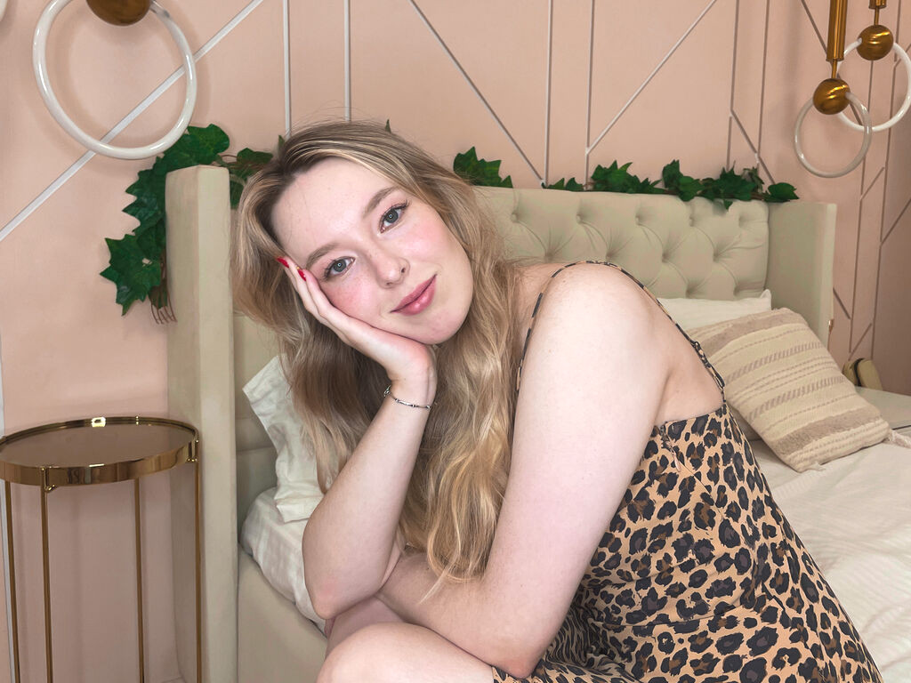 AmyRice nude cam model profile photo