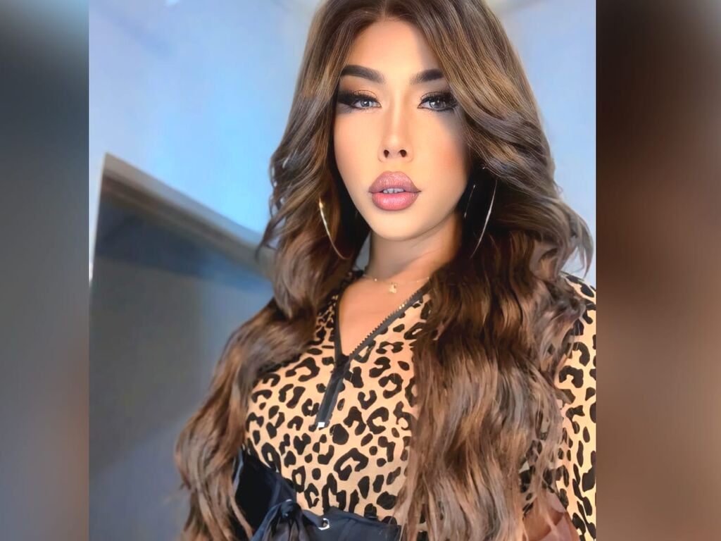 AnaisVelvet nude cam model profile photo
