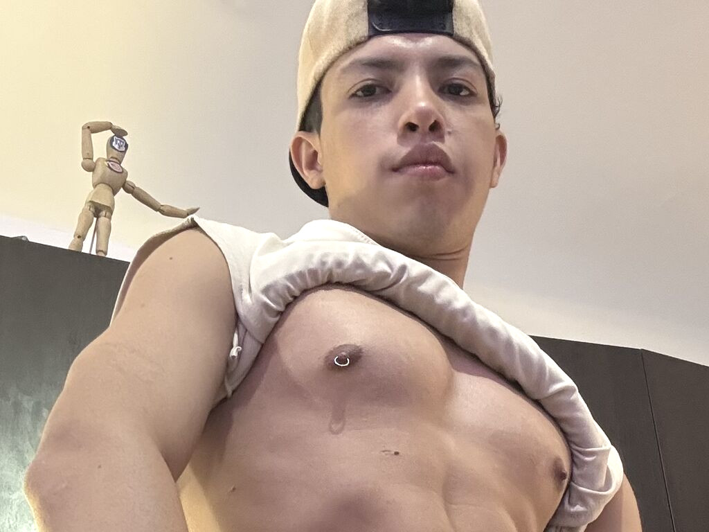AndersonZambrano nude cam model profile photo