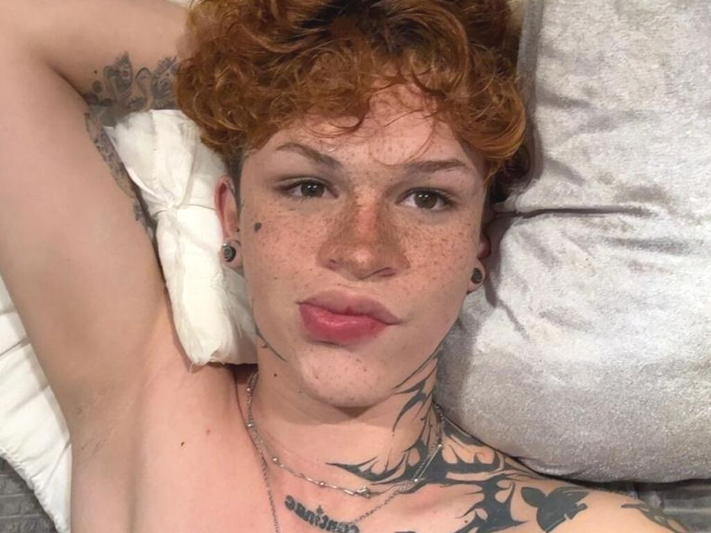 AndrewWolfman nude cam model profile photo