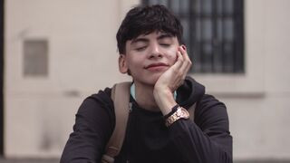 AngelLux 19 male live related cam model profile