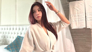 AngeliqueLuxe 27 transgender live cam model profile