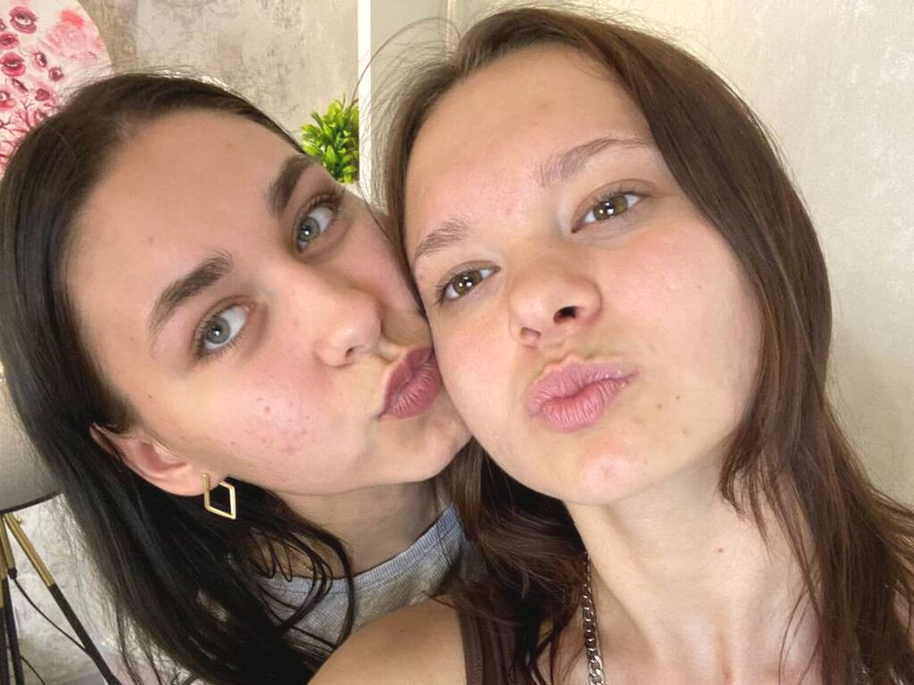 AngleaAndElmira nude cam model profile photo