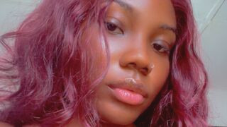 AniMaculey 24 female erotic cam model profile