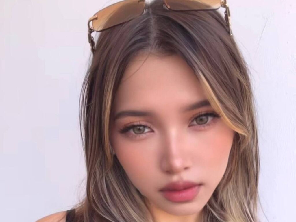 AnnaBerrys nude cam model profile photo