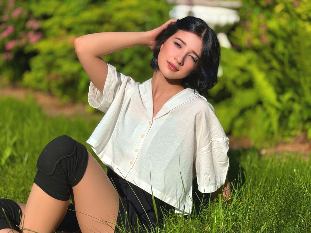 AnneAvelin nude cam model profile photo