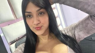 AnniRousse 30 female fetish sexy cam model profile