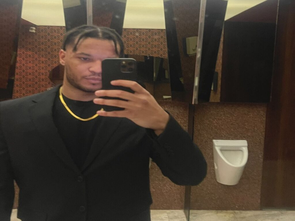 AnthonyLex nude cam model profile photo