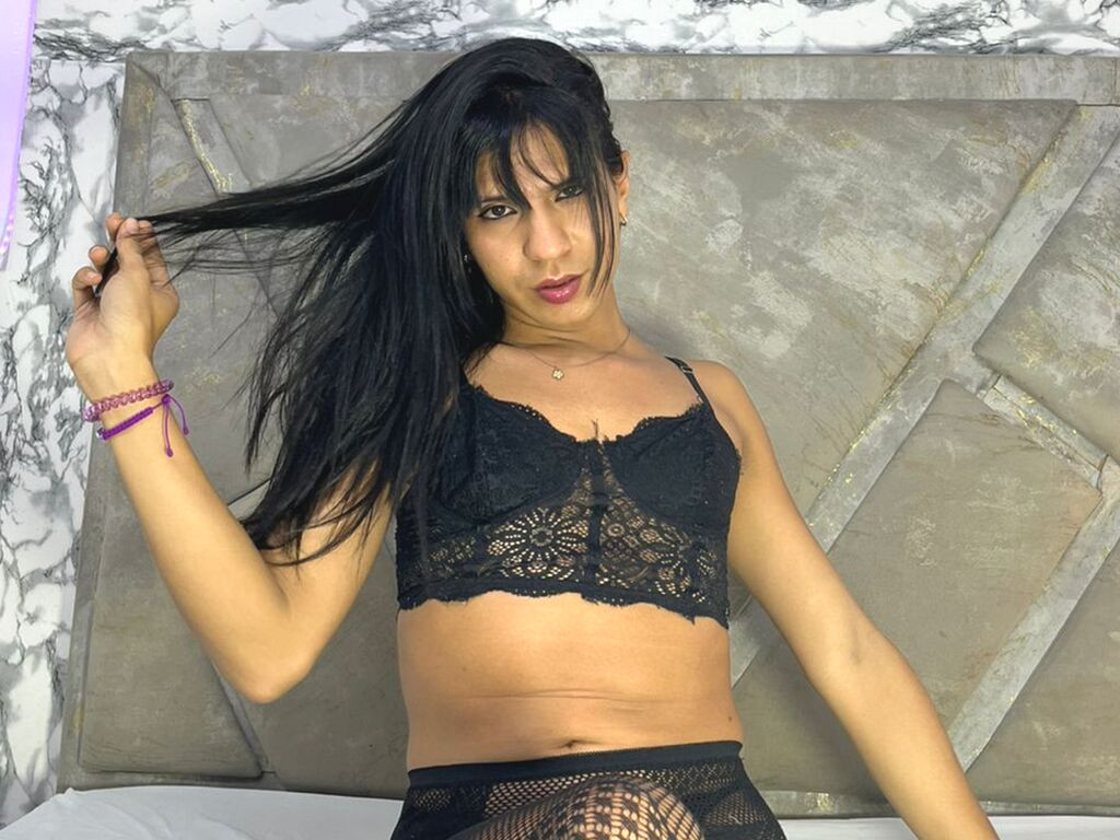 AntonellaMia naked cam model gallery photo
