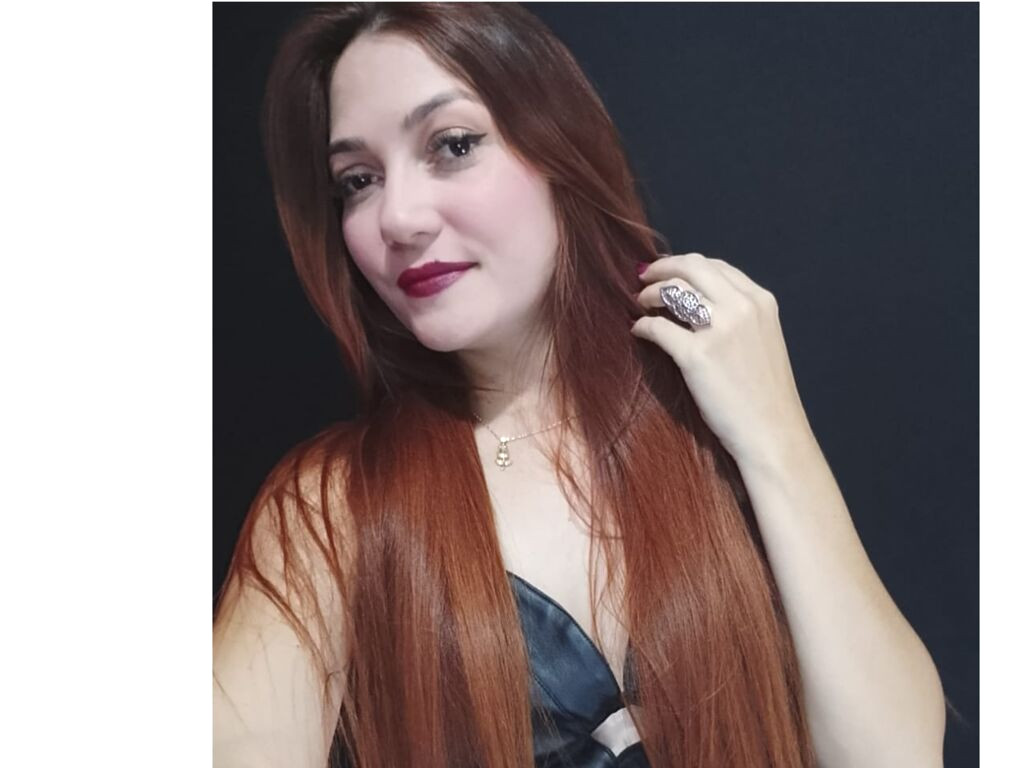 AprileStones naked cam model gallery photo