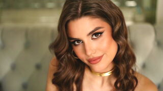 ArianaAllens 19 female sexy related cam model profile