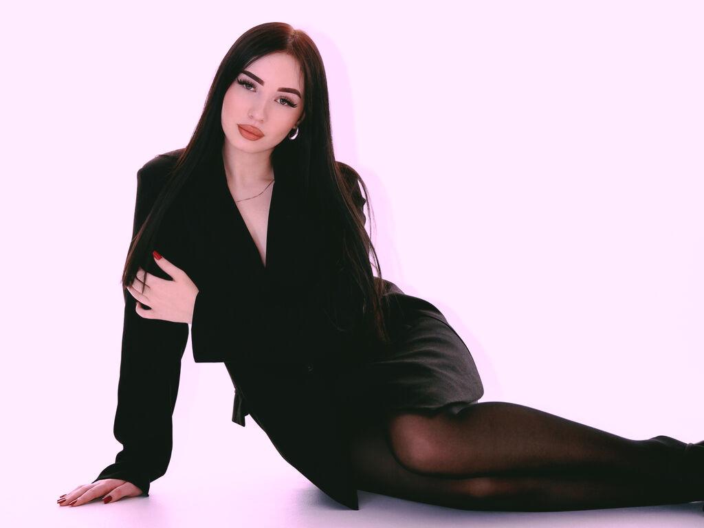ArianaPurr nude cam model profile photo