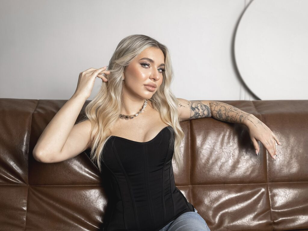 AriellaMelo Nude