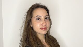 ArnettaEllerman 18 female hot cam model profile