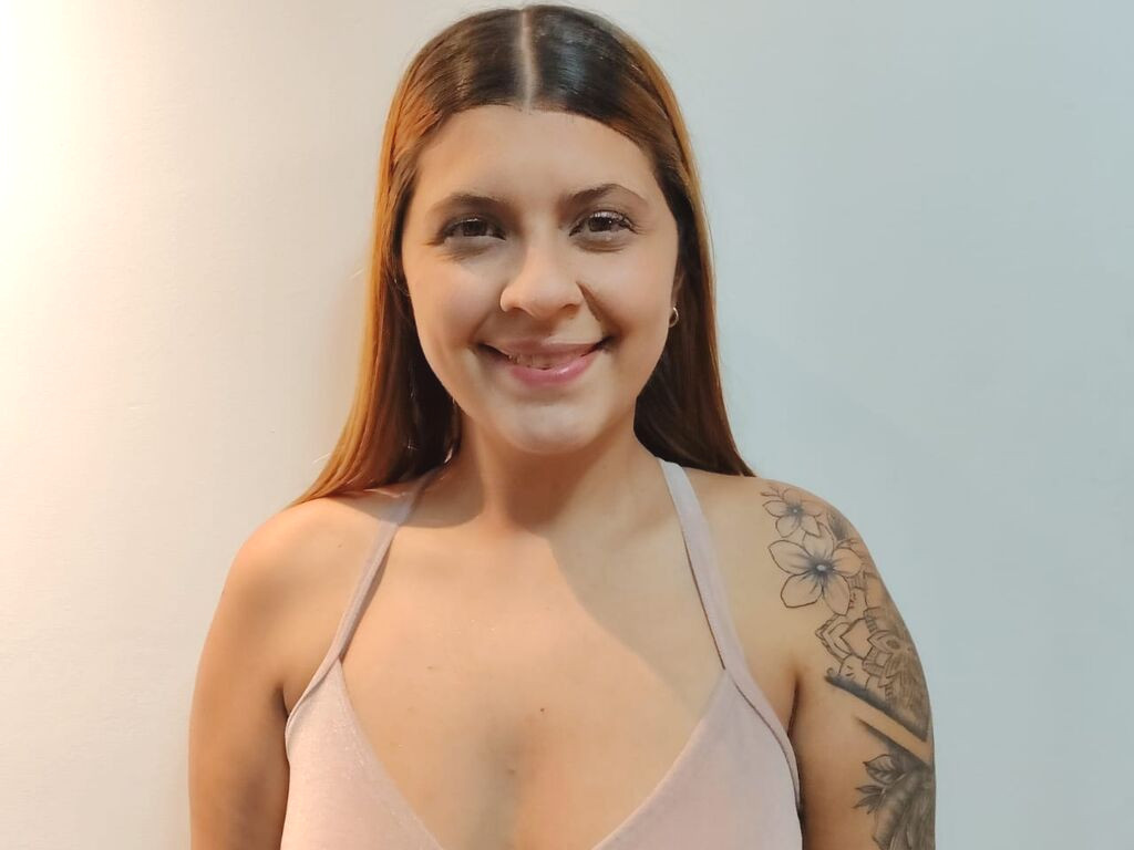 AteneaRozo nude cam model profile photo
