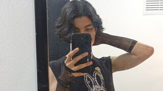 AtleyMolly 18 male erotic cam model profile