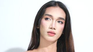 AudreyHansley 18 transgender erotic related cam model profile