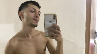 AxelBrooks Nude