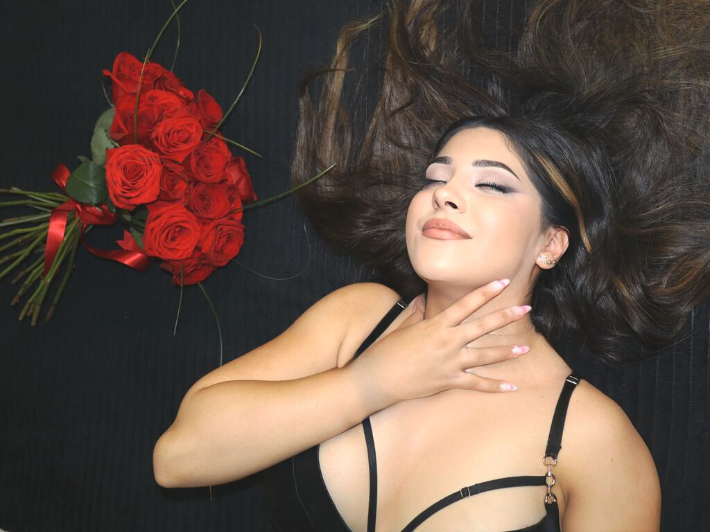 AzaleaBriar nude cam model profile photo