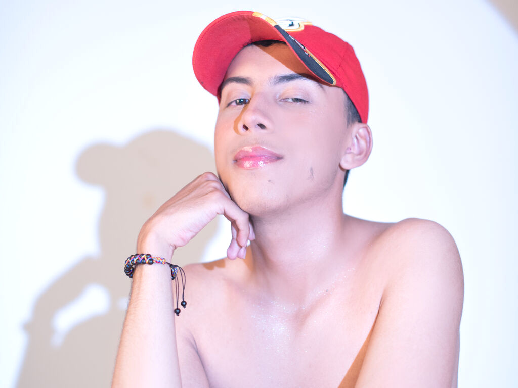 BaronRed Naked
