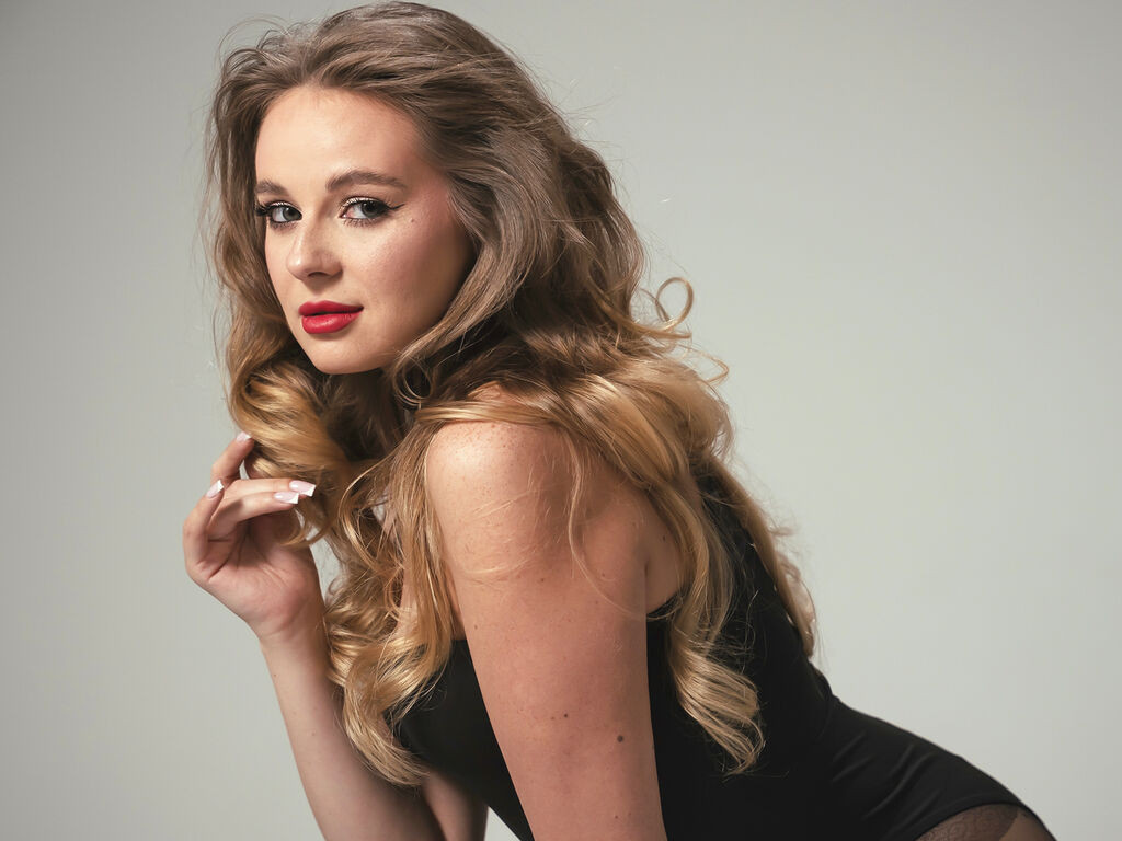BeaNix naked cam model gallery photo