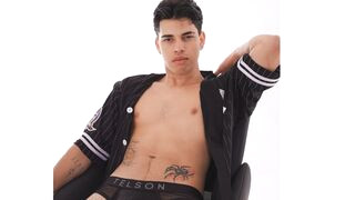BenjaminMore 20 male strip cam model profile