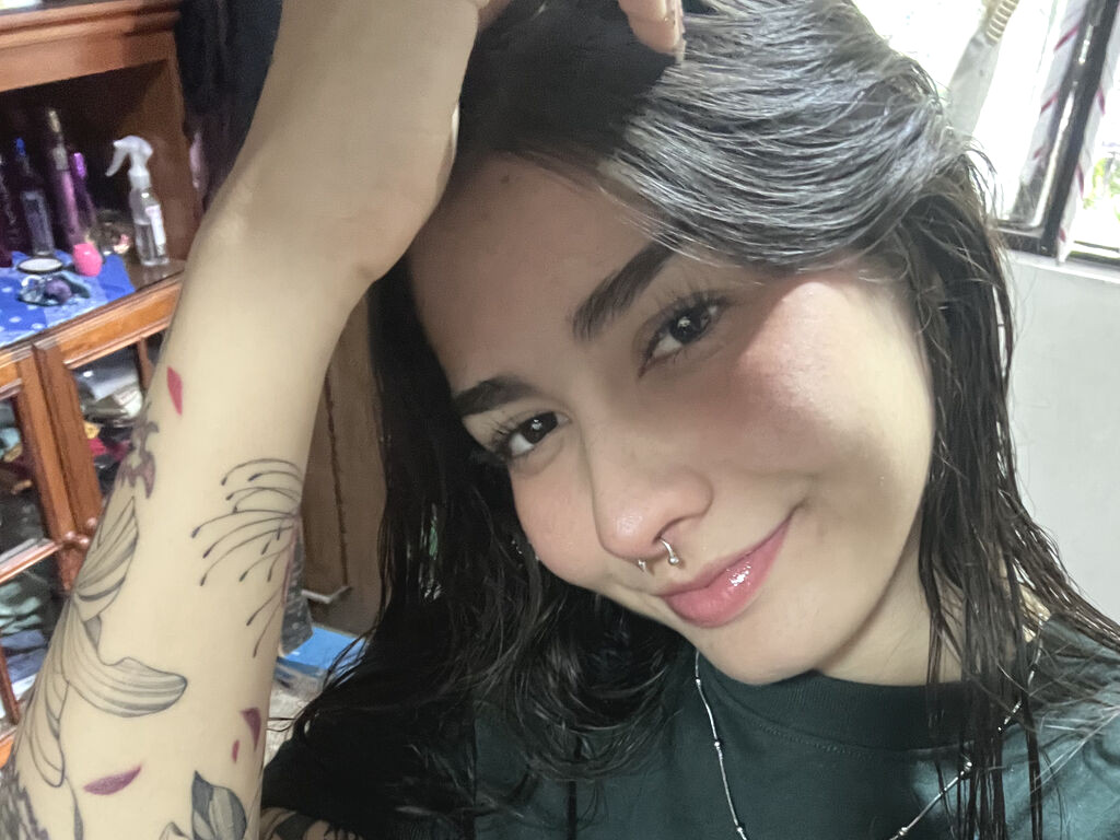 BonnieRider naked cam model gallery photo