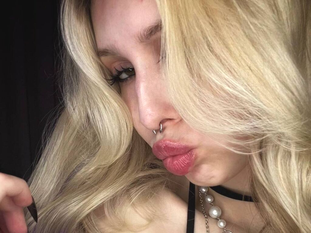 BrittBlakeman Nude