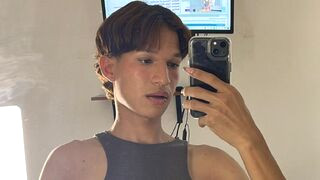 CameronMiranda 22 male erotic related cam model profile