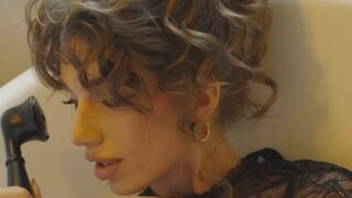 ChrisLaursen 22 female live cam model profile