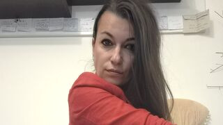 ChristineLibra 38 female mature nude cam model profile