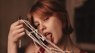ChristopherReuth 18 female live cam model profile
