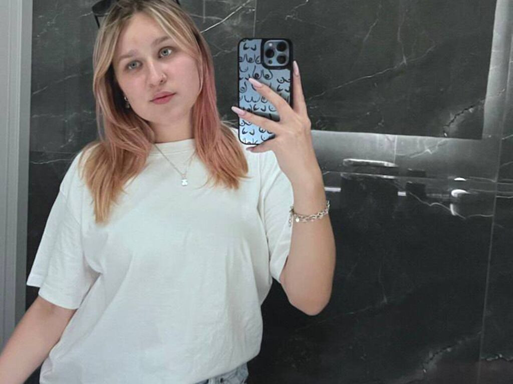 ChuFlorendo nude cam model profile photo